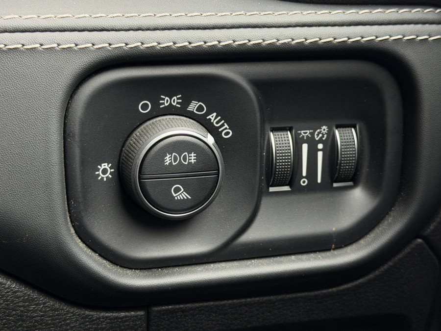 2023 MY24 Ram 1500 DT Laramie Ute Image 23