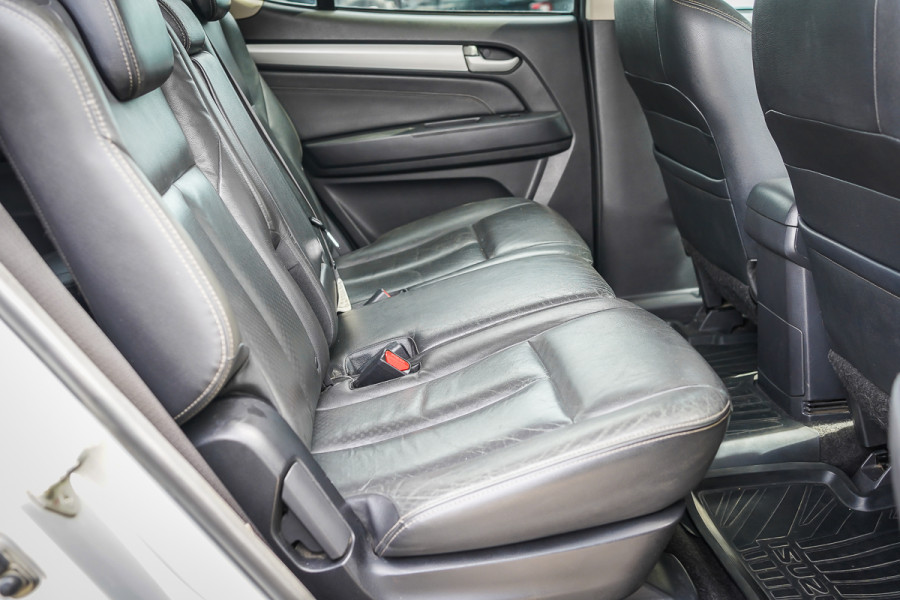2015 Isuzu MU-X LS-T SUV Image 28