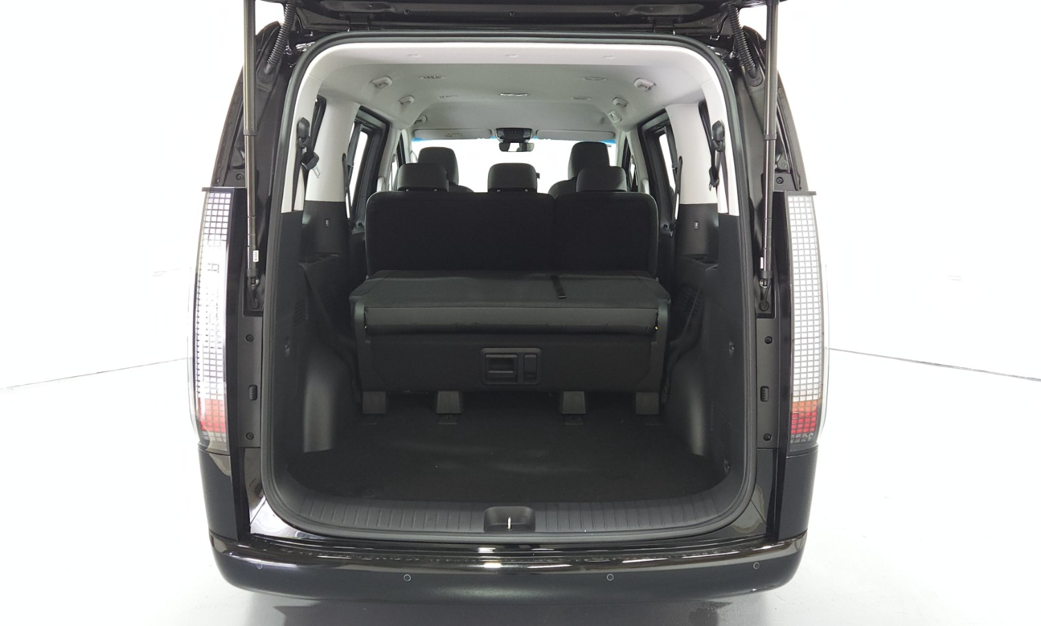 2022 Hyundai Staria US4.V1 Elite Van Image 9