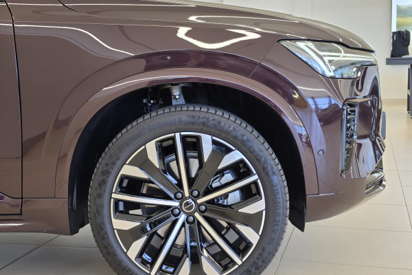 2025 MY26 Volvo XC90 L Series Ultra B5 Dark SUV Image 5