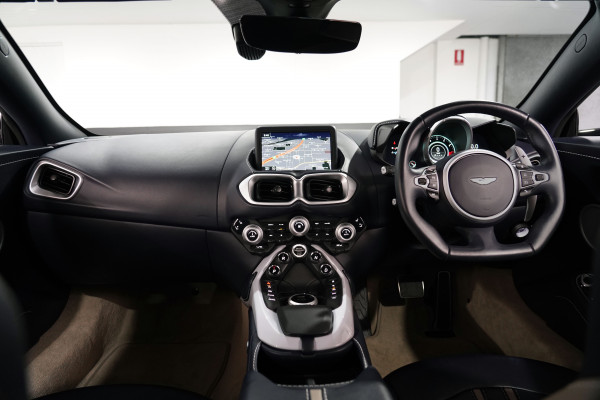2018 Aston Martin Vantage Coupe Image 35