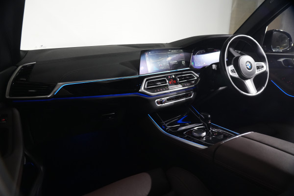 2022 BMW X5 xDrive30d SUV Image 13