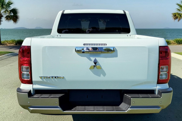 2026 Mitsubishi Triton MV GLX+ Ute Image 5
