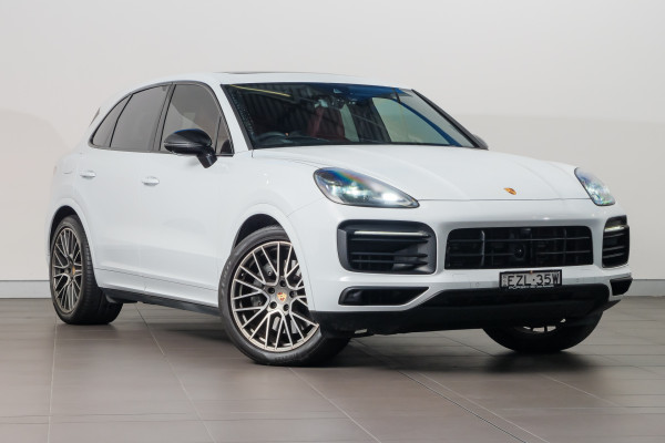 Porsche Cayenne S Platinum Edition 9YA
