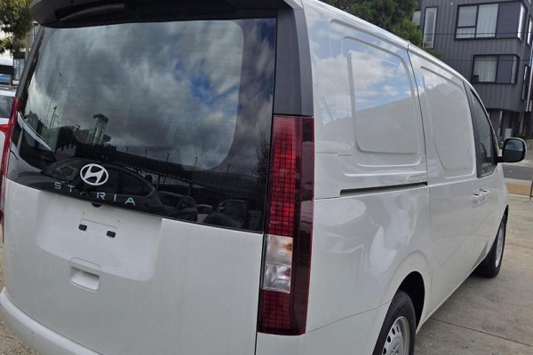 2026 MY27 Hyundai Staria Load US4.V4  Van Image 7