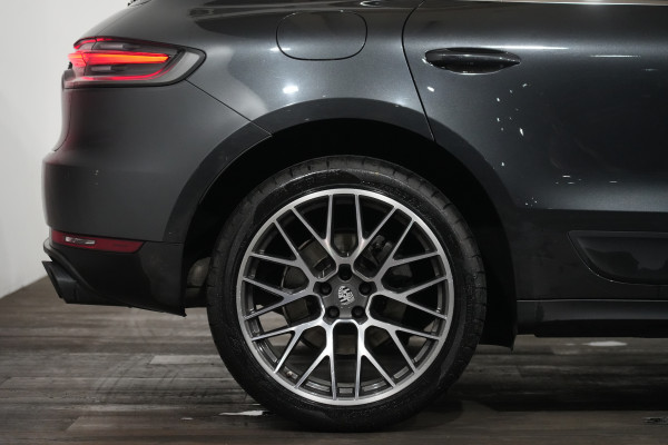 2020 Porsche Macan S SUV Image 6