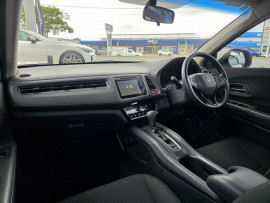 2015 Honda HR-V  VTi SUV image 12