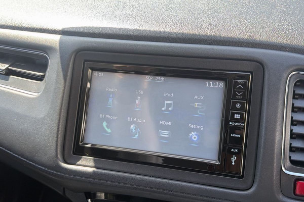 2017 Honda HR-V  VTi-L SUV Image 17