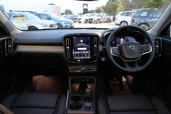 2026 Volvo XC40 XZ Plus B4 SUV Image 24