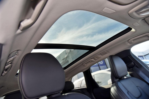 2025 MY26 Volvo XC60 UZ Ultra B5 Dark SUV Image 13