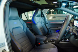 2024 Volkswagen Golf 8 R Hatch