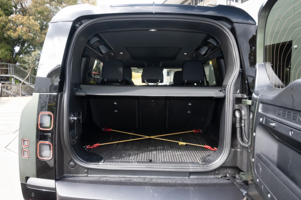 2026 Land Rover Defender L663 110 D350 X-Dynamic SE SUV image 23