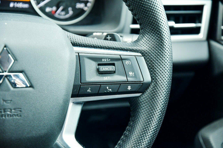 2023 MY24 Mitsubishi Outlander ZM LS SUV Image 13