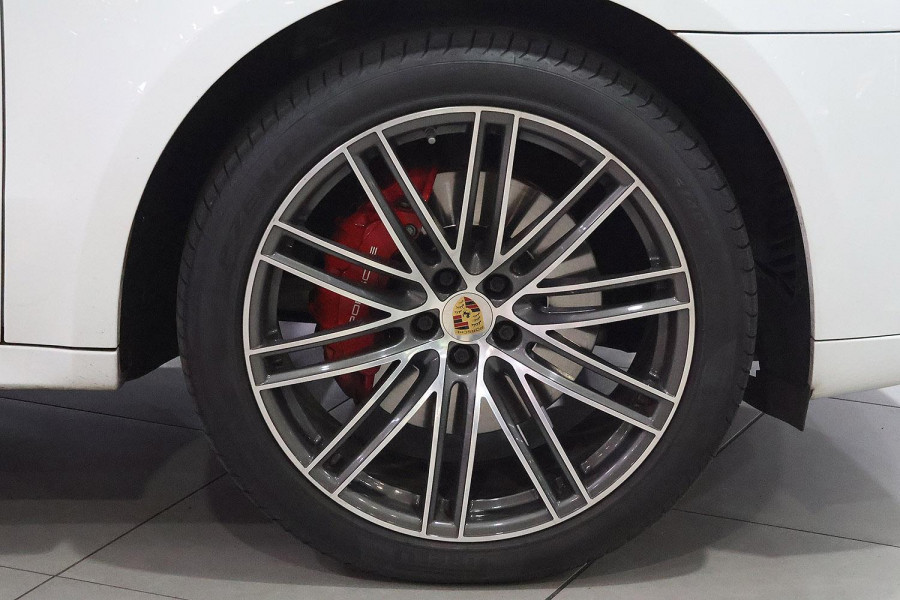2020 Porsche Macan 95B GTS SUV