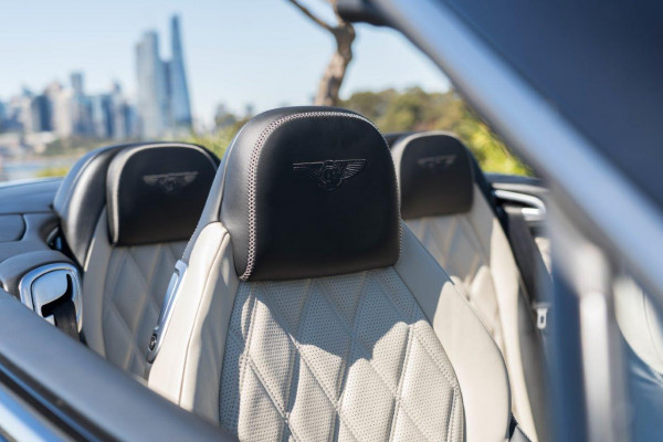 2015 Bentley Continental GT V8S Convertible Image 10