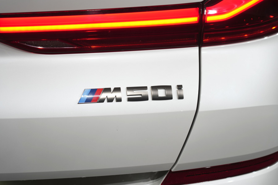 2022 BMW X6 M50i Coupe Image 10