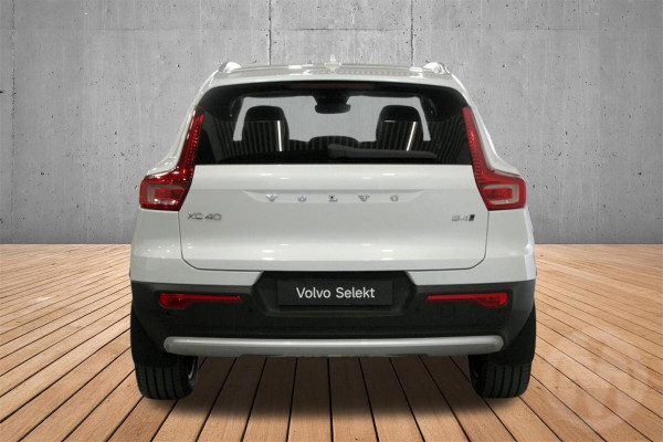 2026 Volvo XC40 XZ Ultra B4 Bright SUV Image 18