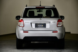 2013 Suzuki Sx4 GYA MY13 Crossover Hatchback Image 4