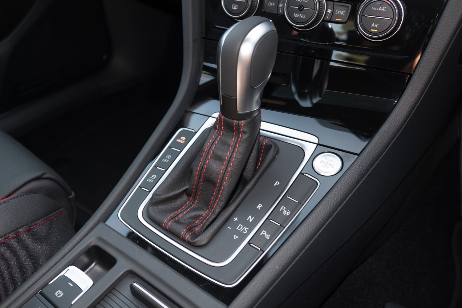 2020 Volkswagen Golf 7.5 GTI Hatch Image 24