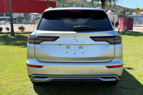 2025 Mitsubishi Outlander ZM Aspire SUV Image 5