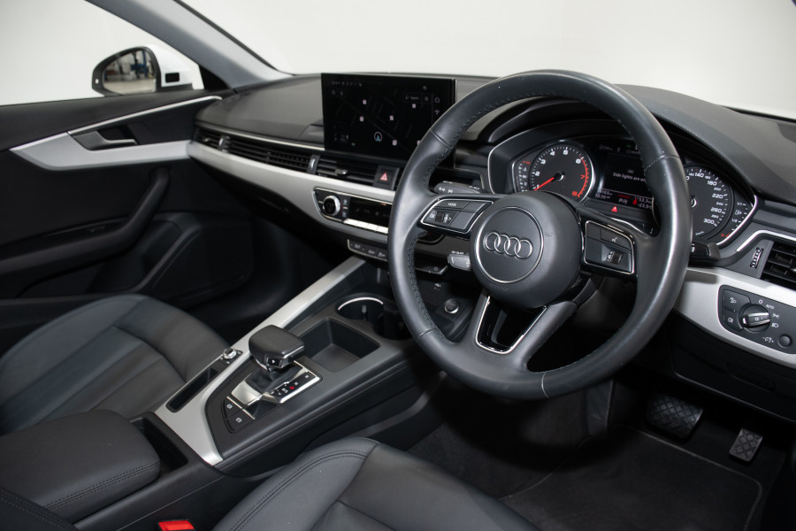 2021 Audi A4 35 TFSI Sedan Image 14