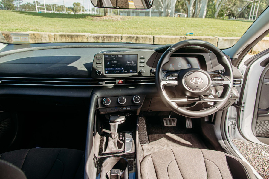 2024 MY25 Hyundai i30 CN7.V2  Sedan Image 25