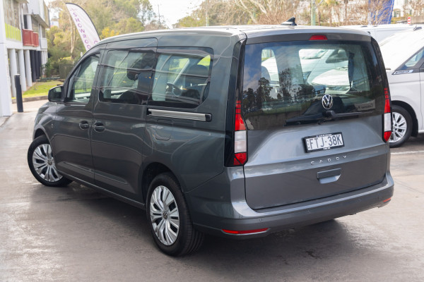 2025 Volkswagen Caddy 5 Maxi Van Image 2