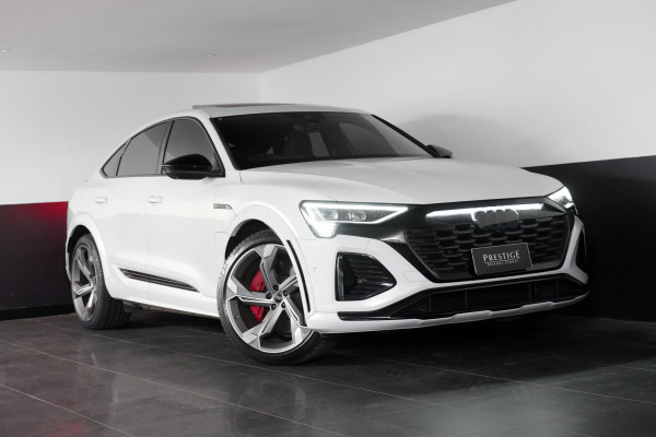 2024 Audi SQ8  GE e-tron SUV Image 17