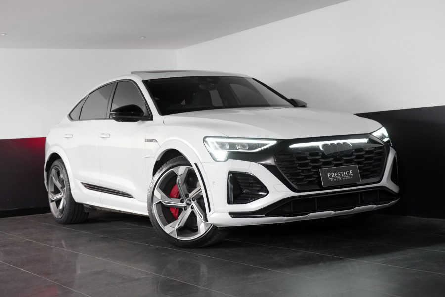 2024 Audi SQ8  GE e-tron SUV Image 17