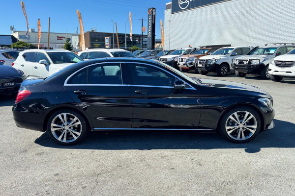 2015 Mercedes-Benz C-Class W205 C200 Sedan Image 5