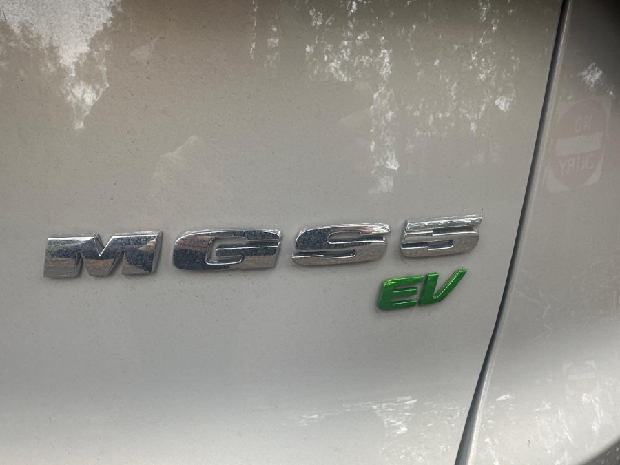 2025 MG MGS5 EV ZS3EM Essence 62 SUV Image 9