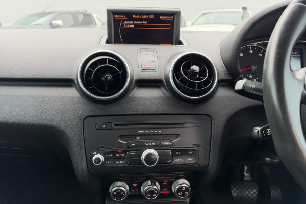 2013 MY14 Audi A1 8X Attraction Sportback Image 16