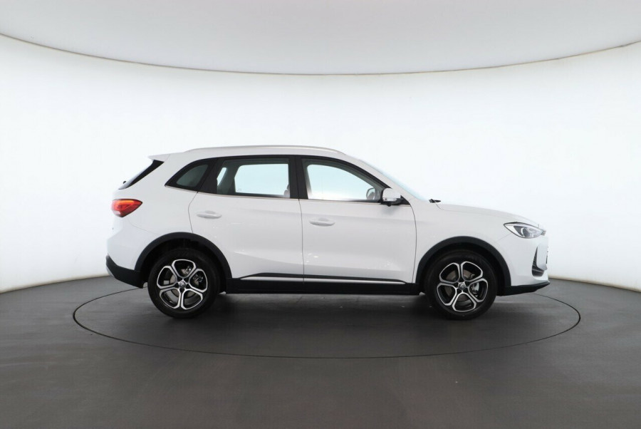 2025 MG ZS ZS32 Essence SUV Image 12