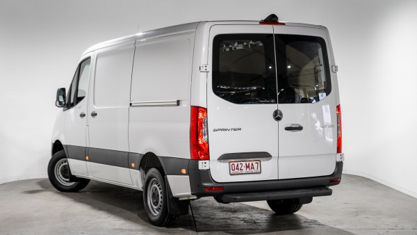 2024 Mercedes-Benz Sprinter VS30 417CDI Bus image 2