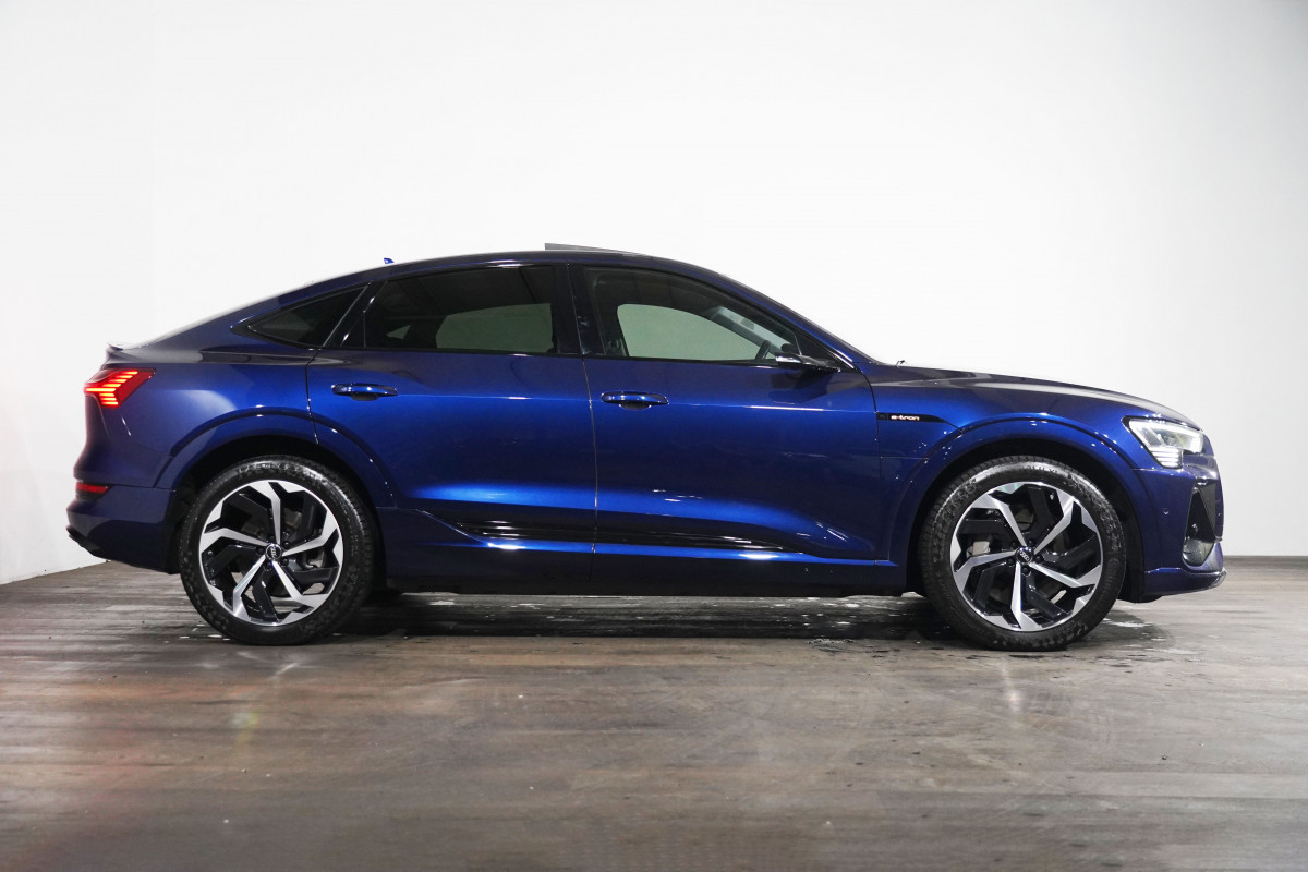 2020 Audi E-tron 50 Quattro Hatch Image 4