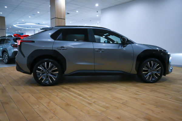 2025 MY26 Subaru Solterra E1-1 AWD Touring SUV image 3