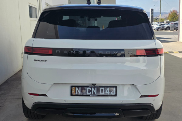 2025 Land Rover Range Rover Sport Dynamic SE SUV Image 5