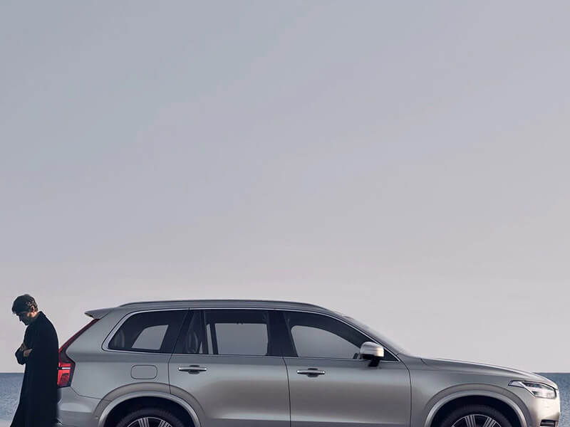 Powerful presence Image