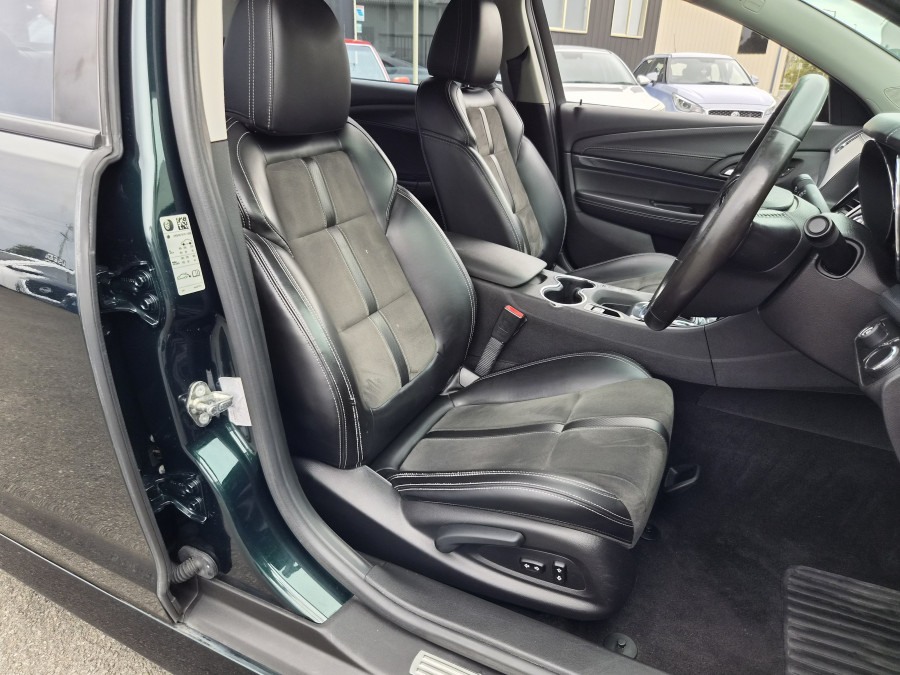 2017 MY16 Holden Commodore VF Series II SV6 Sedan Image 11