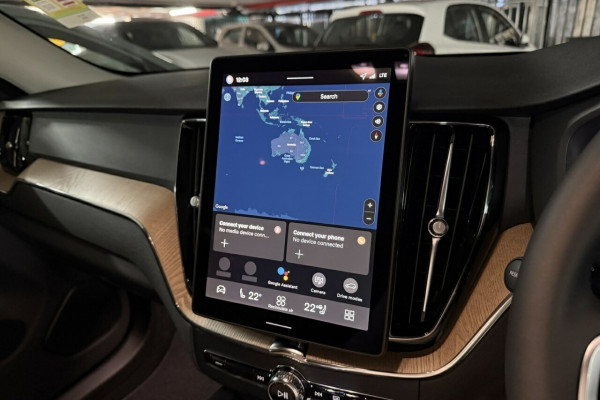 2026 Volvo XC60 UZ Plus B5 Bright SUV Image 15