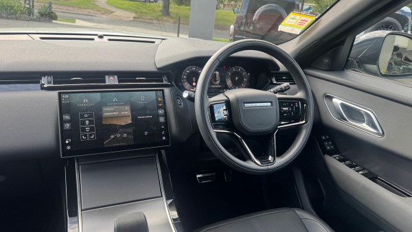 2024 MY25.5 Land Rover Range Rover Velar L560 P250 Dynamic SE SUV image 14
