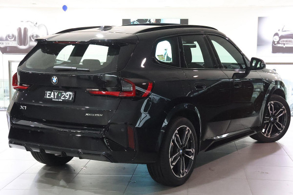 2026 BMW X1 U11 xDrive20i M Sport SUV image 4