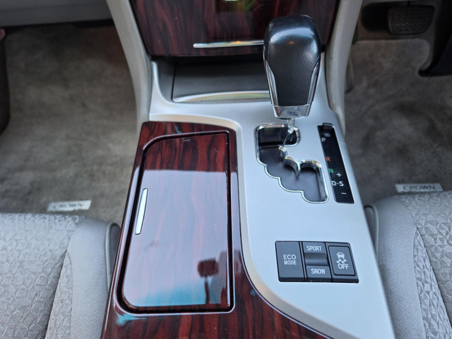 2012 Toyota Crown GRS202 Royal Saloon G Sedan Image 24