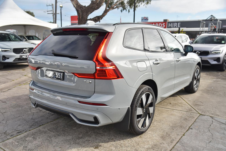 2025 Volvo XC60 UZ Plus T8 Plug-in Hybrid SUV Image 3