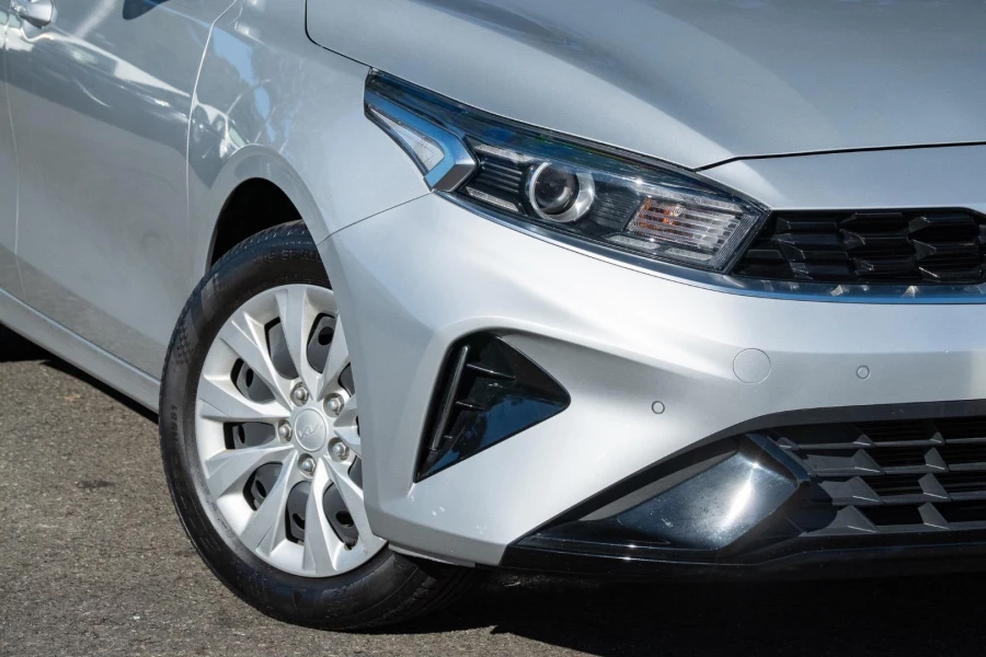 2024 Kia Cerato BD S Hatch Image 6