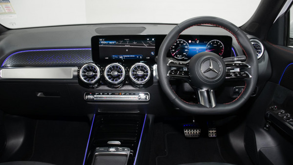 2026 Mercedes-Benz GLB-Class X247 GLB200 SUV image 7