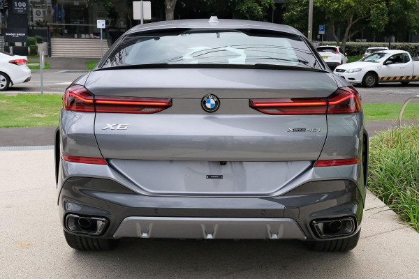 2025 BMW X6 G06 LCI xDrive40i M Sport SUV image 5