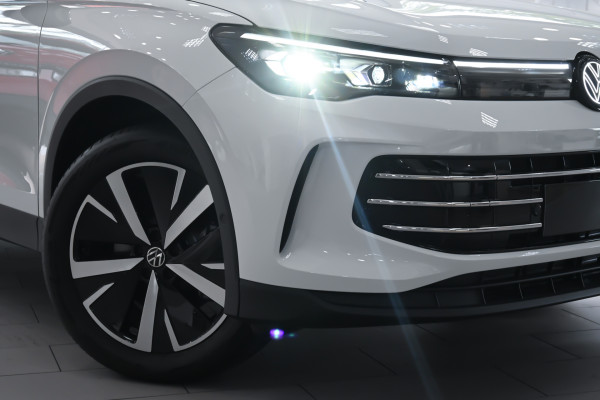 2025 Volkswagen Tiguan CT 150TSI Elegance SUV image 6