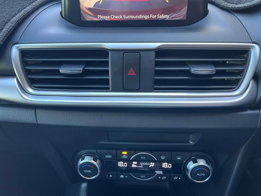 2017 Mazda 3 BN5236 SP25 Sedan Image 26