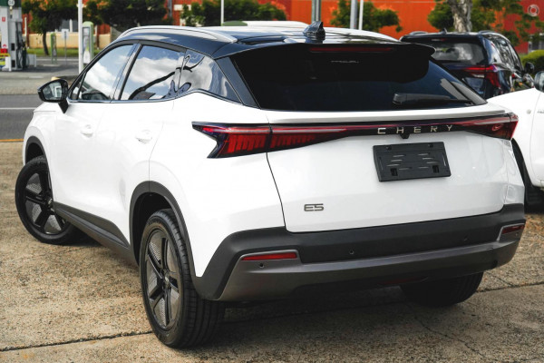 2026 Chery E5  Ultimate SUV Image 4